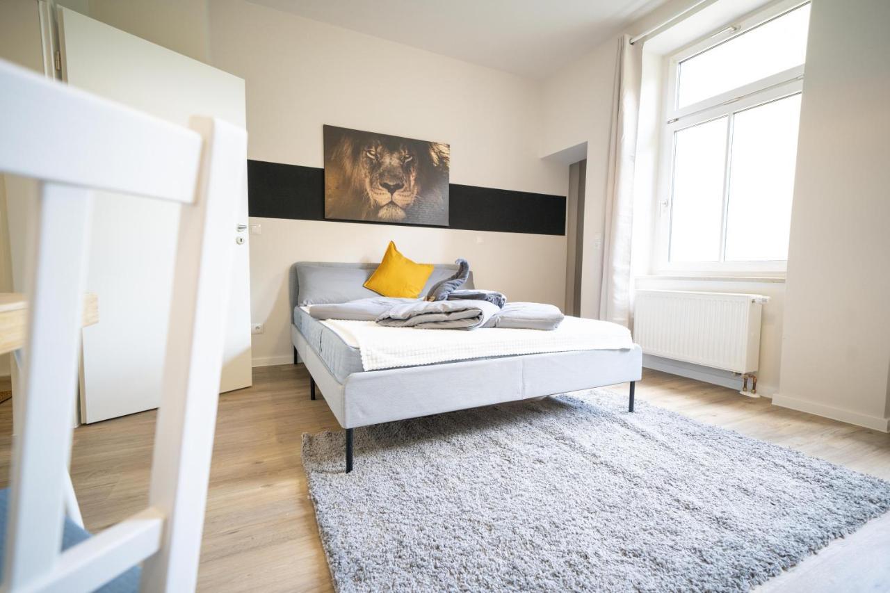 Fullhouse - Zwickau - L96 - Smarttv - Nespresso - 2 Queensize Beds Buitenkant foto