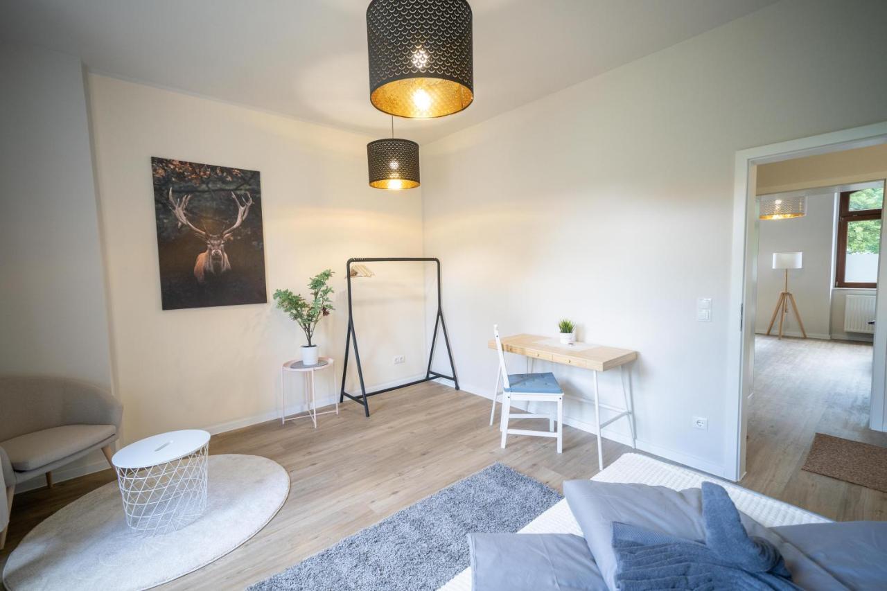 Fullhouse - Zwickau - L96 - Smarttv - Nespresso - 2 Queensize Beds Buitenkant foto